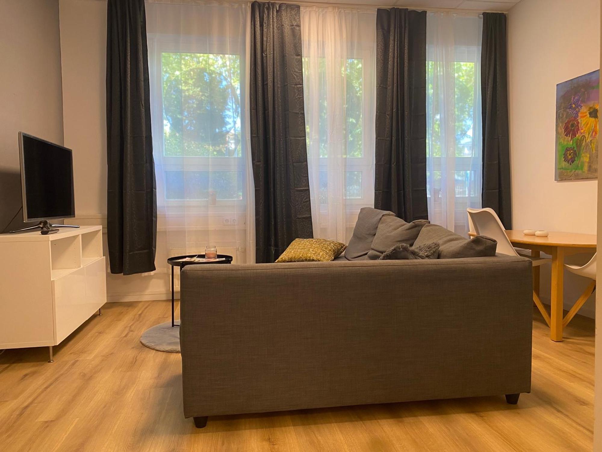 Studio 1 Mit Gemeinschaftsraeumen, Tiefgarage Lipsia Esterno foto